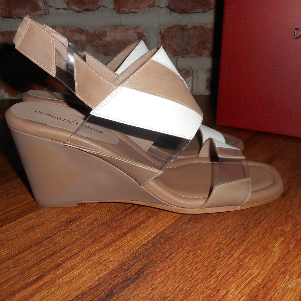 NIB Donald Pliner Almond Nude wedges, 8